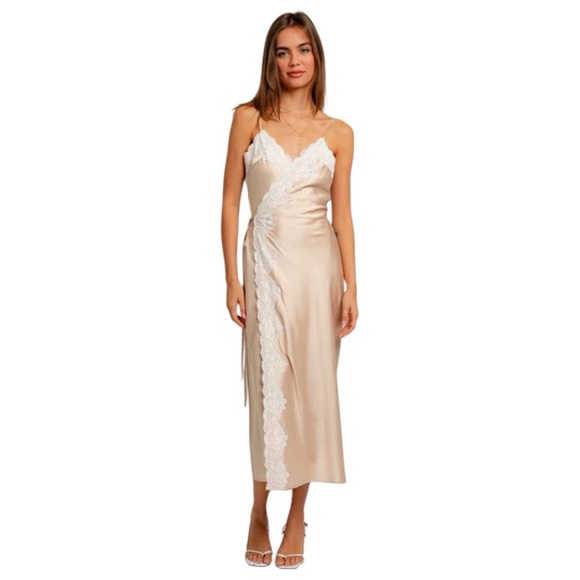 Le Lis Satin Lace Trim Wrap Dress Small - Picture 1 of 9
